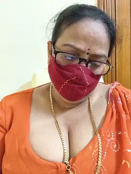 Snapshot of heera-rani chatting on June 18, 5:41 am heera-rani online show from June 18, 5:41 am
