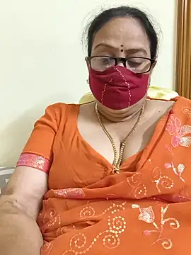 Snapshot of heera-rani chatting on June 18, 9:58 am heera-rani online show from June 18, 9:58 am