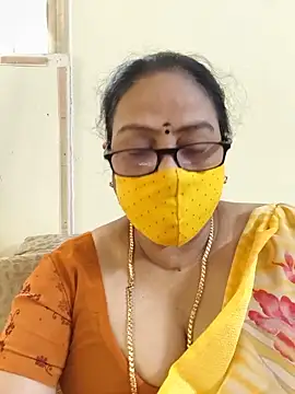 Snapshot of heera-rani chatting on June 20, 5:43 am heera-rani online show from June 20, 5:43 am