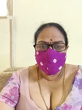 Snapshot of heera-rani chatting on June 22, 5:48 am heera-rani online show from June 22, 5:48 am