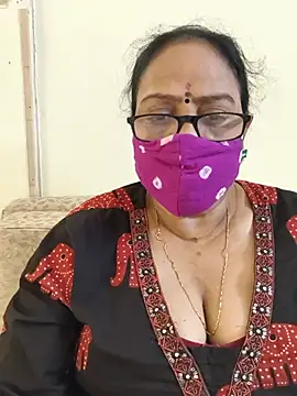 Snapshot of heera-rani chatting on June 25, 4:34 am heera-rani online show from June 25, 4:34 am