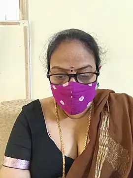 Snapshot of heera-rani chatting on June 28, 4:18 am heera-rani online show from June 28, 4:18 am