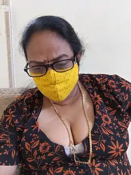 Snapshot of heera-rani chatting on July 3, 7:37 am heera-rani online show from July 3, 7:37 am
