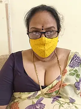 Snapshot of heera-rani chatting on July 4, 6:19 am heera-rani online show from July 4, 6:19 am