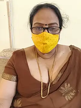 Snapshot of heera-rani chatting on July 5, 3:56 am heera-rani online show from July 5, 3:56 am