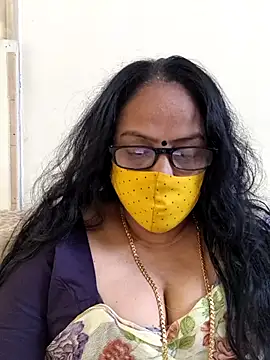Snapshot of heera-rani chatting on July 7, 5:54 am heera-rani online show from July 7, 5:54 am