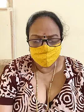 Snapshot of heera-rani chatting on July 8, 5:56 am heera-rani online show from July 8, 5:56 am