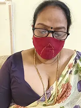 Snapshot of heera-rani chatting on July 12, 4:03 am heera-rani online show from July 12, 4:03 am