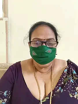 Snapshot of heera-rani chatting on July 19, 7:23 am heera-rani online show from July 19, 7:23 am