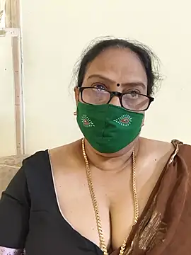 Snapshot of heera-rani chatting on July 23, 5:38 am heera-rani online show from July 23, 5:38 am