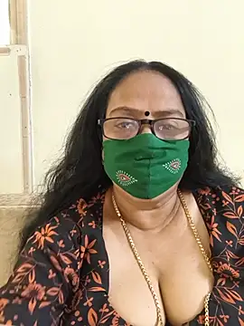 Snapshot of heera-rani chatting on July 28, 6:09 am heera-rani online show from July 28, 6:09 am