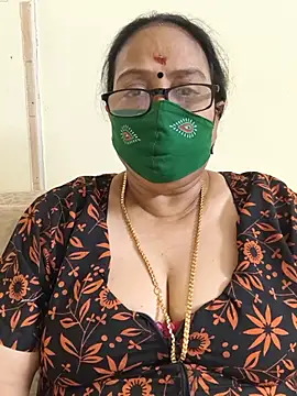 Snapshot of heera-rani chatting on July 28, 11:28 am heera-rani online show from July 28, 11:28 am