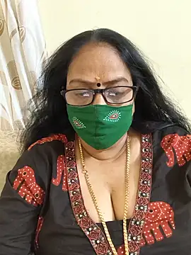 Snapshot of heera-rani chatting on August 1, 8:24 am heera-rani online show from August 1, 8:24 am