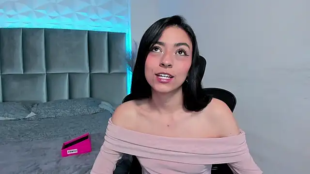 canelleGarces online show from September 26, 12:09 pm