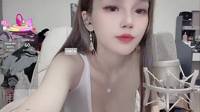 twlilybae online show from June 8, 11:27 pm