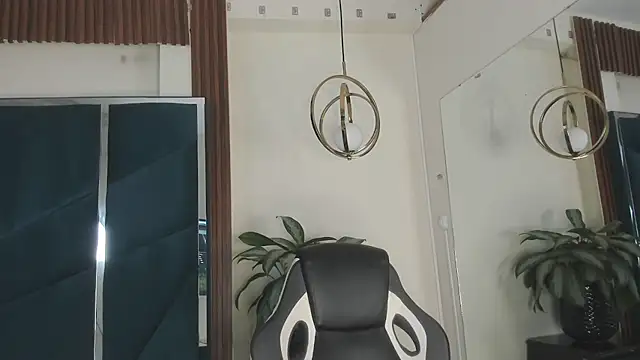 Snapshot of KikaDuque chatting on July 11, 7:27 pm KikaDuque online show from July 11, 7:27 pm