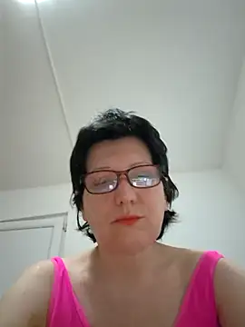 Snapshot of Vera_Elle chatting on May 4, 6:37 pm Vera Elle online show from May 4, 6:37 pm