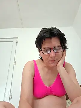Snapshot of Vera_Elle chatting on May 21, 6:42 am Vera Elle online show from May 21, 6:42 am
