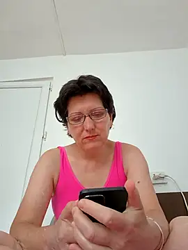 Snapshot of Vera_Elle chatting on June 24, 6:12 am Vera Elle online show from June 24, 6:12 am