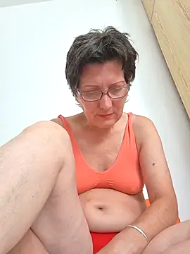 Snapshot of Vera_Elle chatting on July 9, 6:17 am Vera Elle online show from July 9, 6:17 am