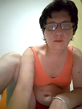 Snapshot of Vera_Elle chatting on July 10, 8:33 pm Vera Elle online show from July 10, 8:33 pm