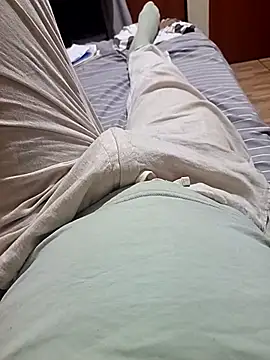 Snapshot of Hugopingonasa2024 chatting on February 18, 12:28 am Hugopingonasa2024 online show from February 18, 12:28 am