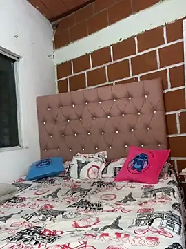 Rachellcooperrr online show from December 2, 3:34 am