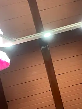 Rachellcooperrr online show from December 15, 6:39 am