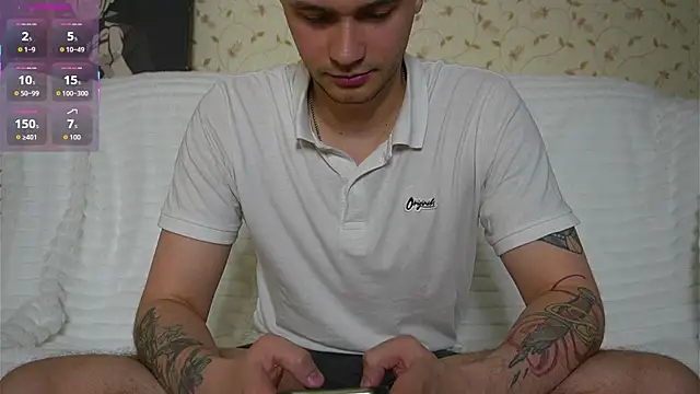 johnstoneisland online show from April 22, 6:53 pm