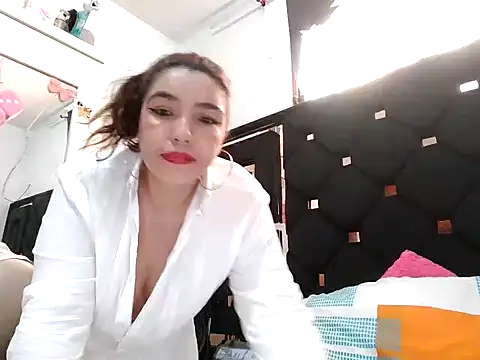 vegacristal88 online show from February 8, 3:15 pm