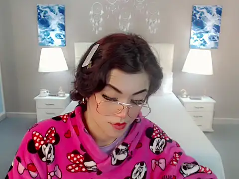 nathalialoes1 online show from November 9, 1:53 pm