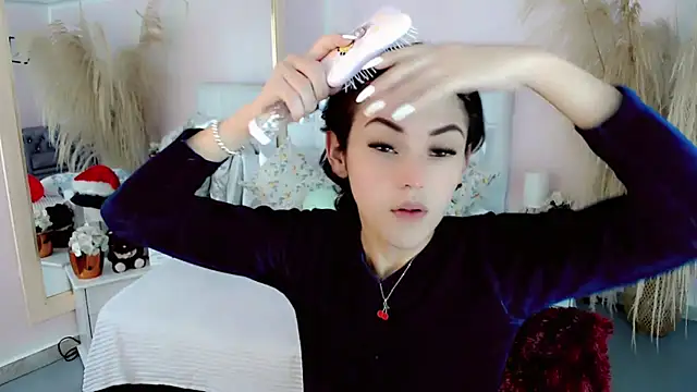 nathalialoes1 online show from December 16, 5:34 am