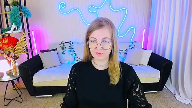 YourUniverser online show from September 19, 9:43 am