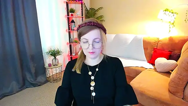YourUniverser online show from April 27, 9:29 am
