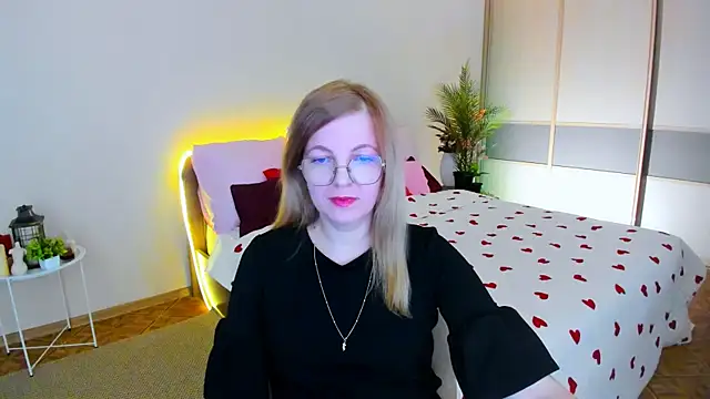 YourUniverser online show from June 3, 9:56 am