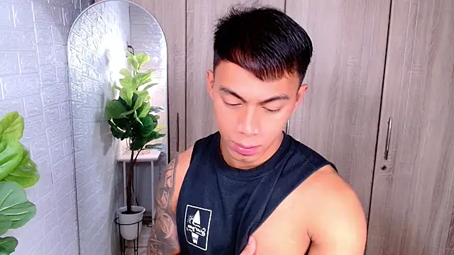 Snapshot of PinooyMilker chatting on October 26, 1:55 am PinooyMilker online show from October 26, 1:55 am