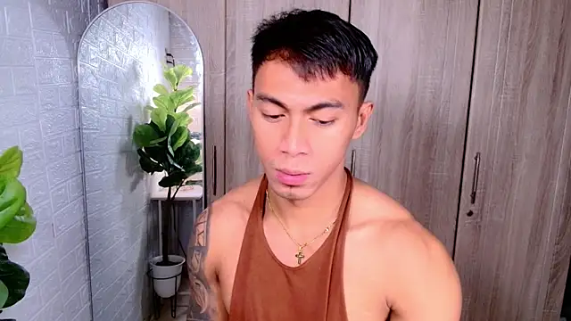 Snapshot of PinooyMilker chatting on October 28, 2:48 am PinooyMilker online show from October 28, 2:48 am