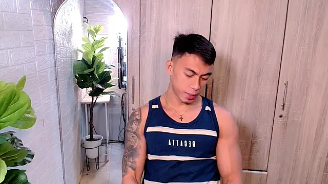 Snapshot of PinooyMilker chatting on November 3, 2:02 am PinooyMilker online show from November 3, 2:02 am