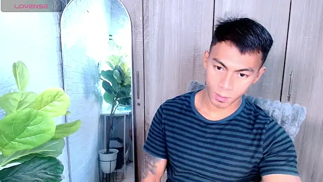 PinooyMilker online show from February 26, 3:05 am