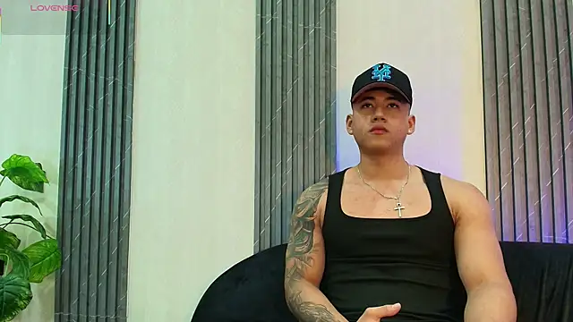 Draven Marceaux online show from July 10, 11:24 am