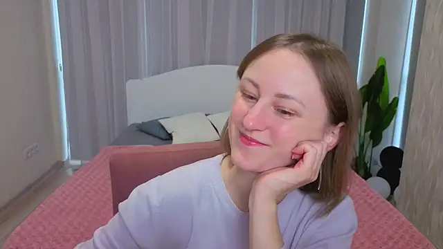 LuluChiiii online show from November 20, 10:48 am