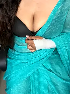 Snapshot of linishal chatting on October 7, 5:10 pm linishal online show from October 7, 5:10 pm