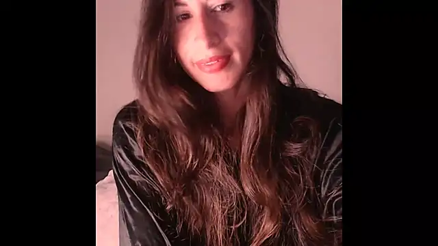 Snapshot of NathaSlave chatting on May 9, 11:04 am NathaSlave online show from May 9, 11:04 am