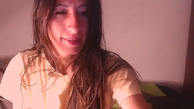 Snapshot of NathaSlave chatting on May 18, 9:48 am NathaSlave online show from May 18, 9:48 am