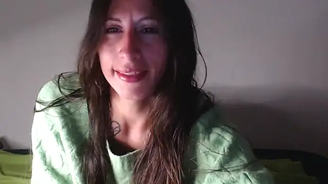 Snapshot of NathaSlave chatting on June 6, 7:57 am NathaSlave online show from June 6, 7:57 am