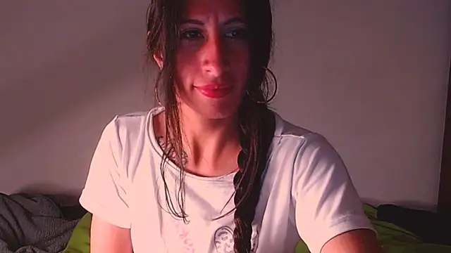 Snapshot of NathaSlave chatting on June 12, 6:23 am NathaSlave online show from June 12, 6:23 am