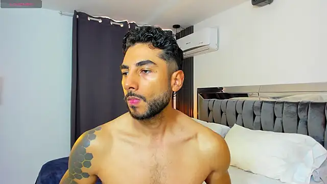 Snapshot of MARC_THOMPSON_ chatting on September 18, 3:03 pm MARC THOMPSON  online show from September 18, 3:03 pm