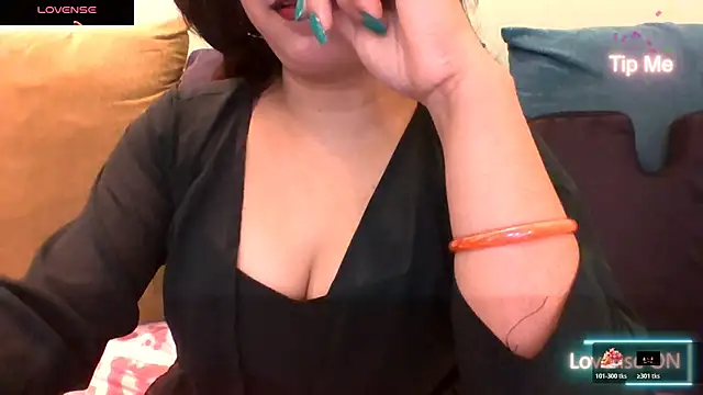 Snapshot of mitali_sanju chatting on November 24, 3:39 am mitali sanju online show from November 24, 3:39 am