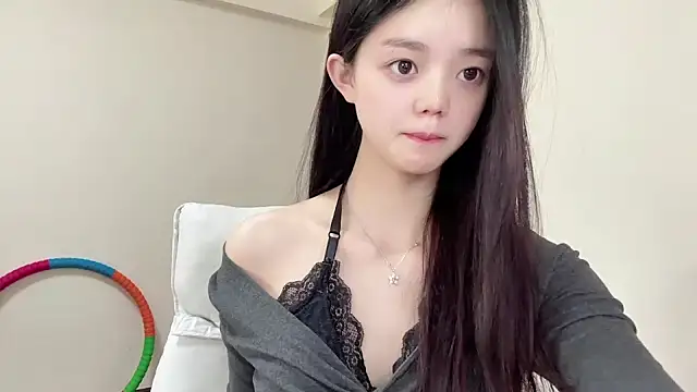 Nicole-13 online show from April 30, 12:06 am
