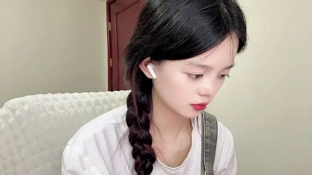 Nicole-13 online show from July 7, 1:15 pm